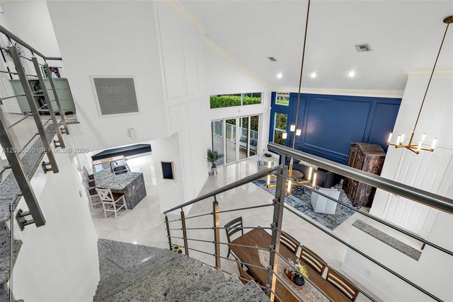 10214 NW 54th Pl, Coral Springs, FL 33076