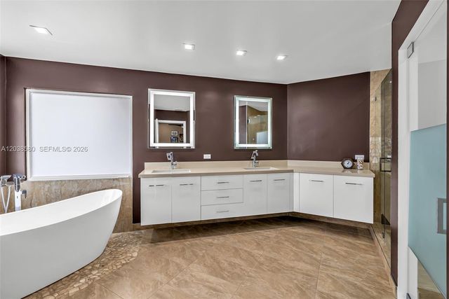 10214 NW 54th Pl, Coral Springs, FL 33076