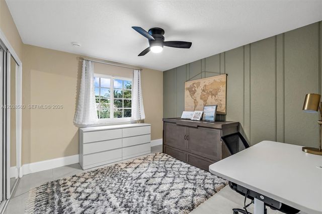 10214 NW 54th Pl, Coral Springs, FL 33076