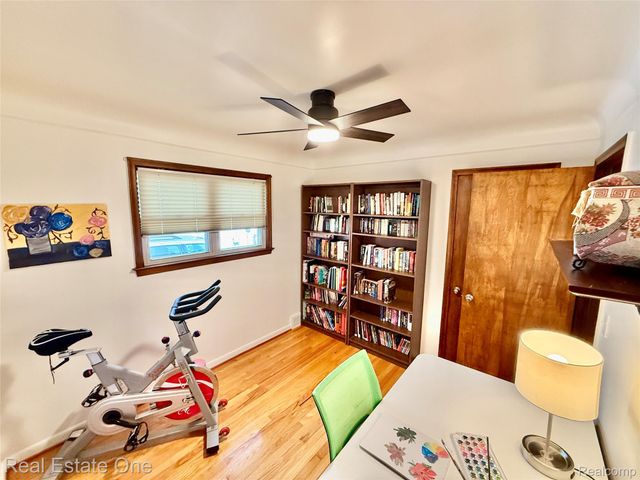 22339 Lanse Street, St. Clair Shores, MI 48081