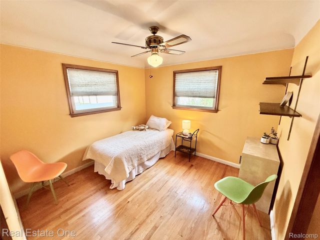 22339 Lanse Street, St. Clair Shores, MI 48081