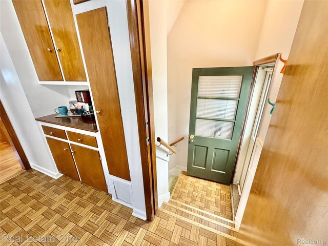 22339 Lanse Street, St. Clair Shores, MI 48081