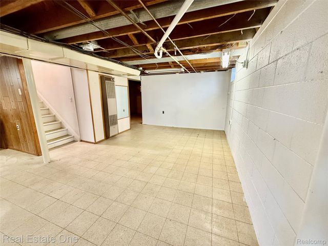 22339 Lanse Street, St. Clair Shores, MI 48081