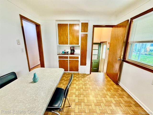 22339 Lanse Street, St. Clair Shores, MI 48081
