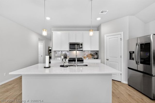 1518 S 72nd Place, Broken Arrow, OK 74014