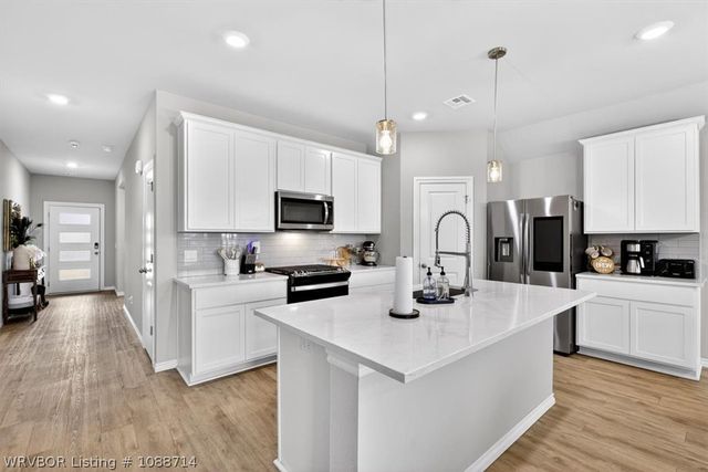 1518 S 72nd Place, Broken Arrow, OK 74014