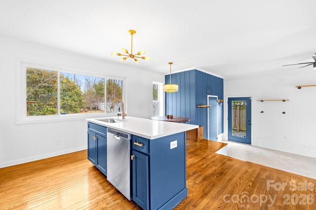 4127 Strangford Avenue, Charlotte, NC 28215