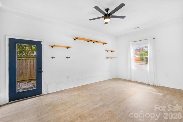 4127 Strangford Avenue, Charlotte, NC 28215