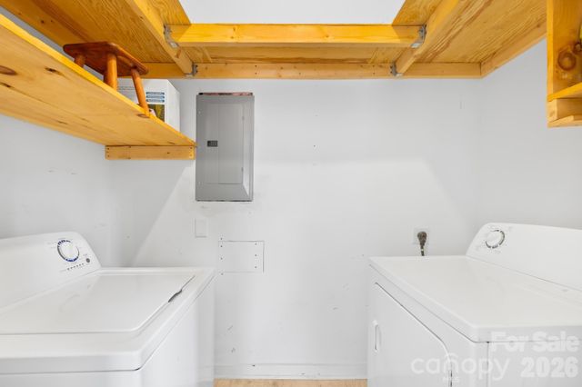 4127 Strangford Avenue, Charlotte, NC 28215