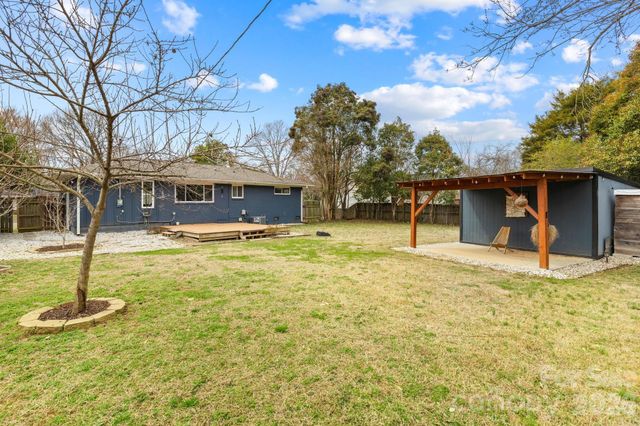 4127 Strangford Avenue, Charlotte, NC 28215