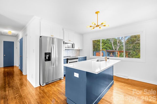 4127 Strangford Avenue, Charlotte, NC 28215