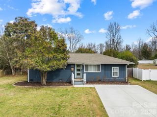 4127 Strangford Avenue, Charlotte, NC 28215