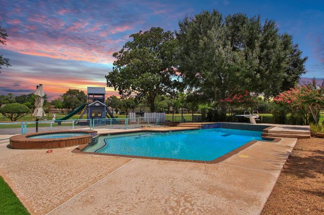 14802 Bluffridge Circle, Houston, TX 77095