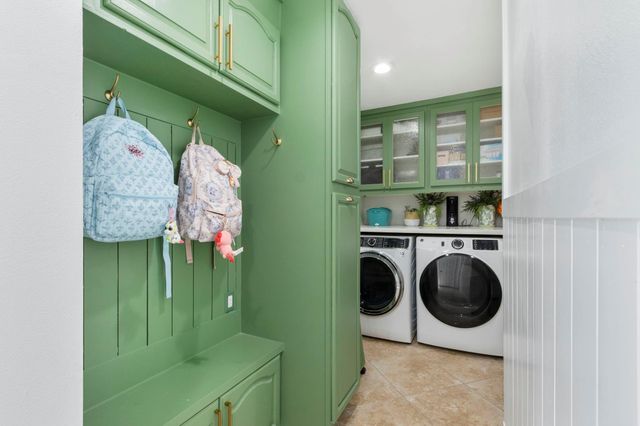 14802 Bluffridge Circle, Houston, TX 77095