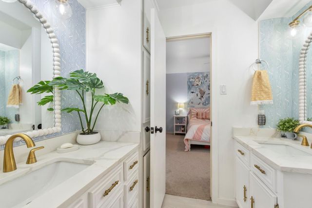 14802 Bluffridge Circle, Houston, TX 77095