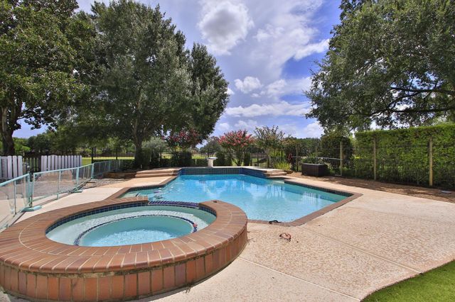 14802 Bluffridge Circle, Houston, TX 77095