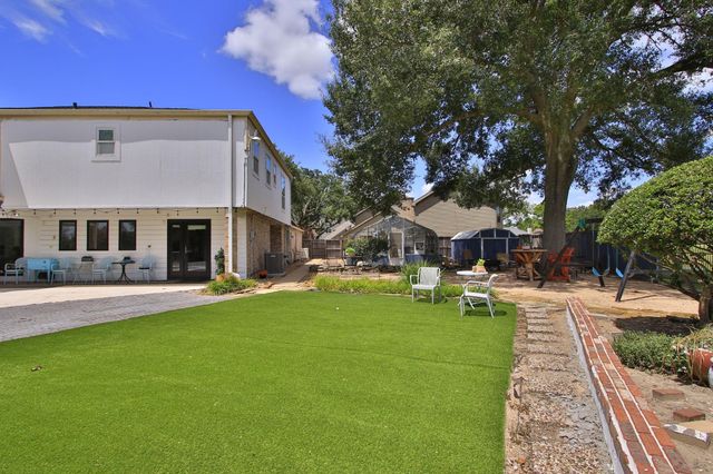 14802 Bluffridge Circle, Houston, TX 77095