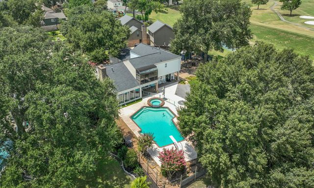 14802 Bluffridge Circle, Houston, TX 77095