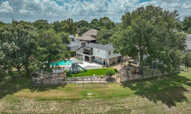 14802 Bluffridge Circle, Houston, TX 77095