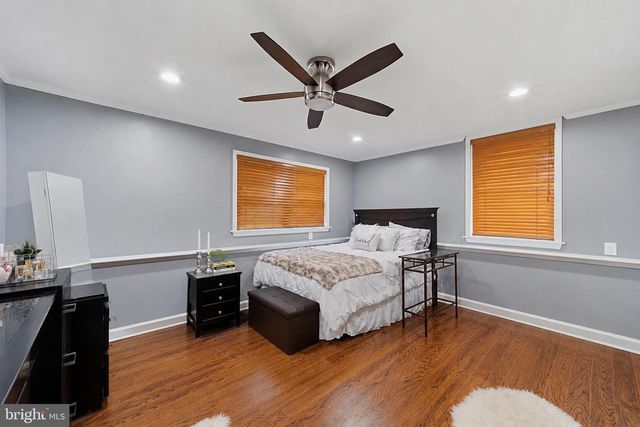 10 BOXWOOD CT, Ewing, NJ 08628