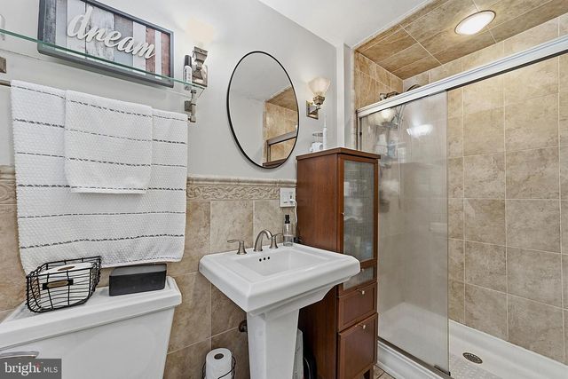 10 BOXWOOD CT, Ewing, NJ 08628
