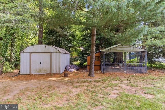 10 BOXWOOD CT, Ewing, NJ 08628
