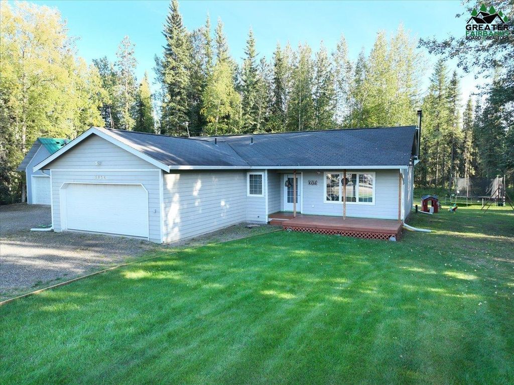 1856 JESSICA LOOP, North Pole, AK 99705