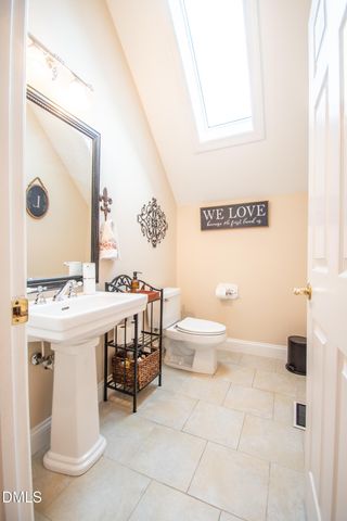 5708 Castlebrook Drive, Raleigh, NC 27604