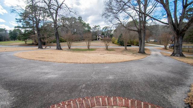 5708 Castlebrook Drive, Raleigh, NC 27604