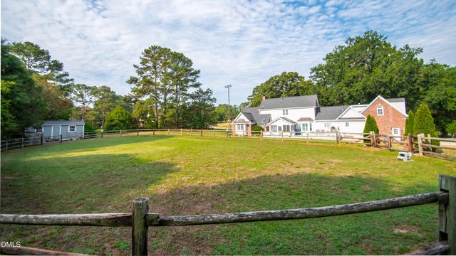 5708 Castlebrook Drive, Raleigh, NC 27604