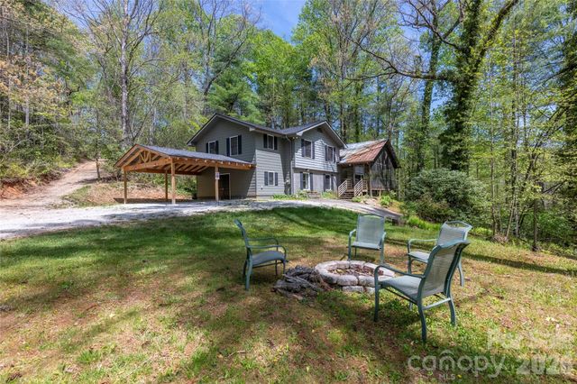 138 Stillwagon Lane, Cedar Mountain, NC 28718