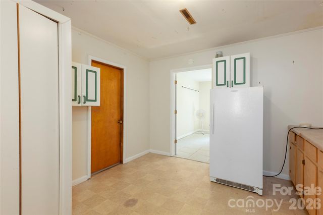 138 Stillwagon Lane, Cedar Mountain, NC 28718