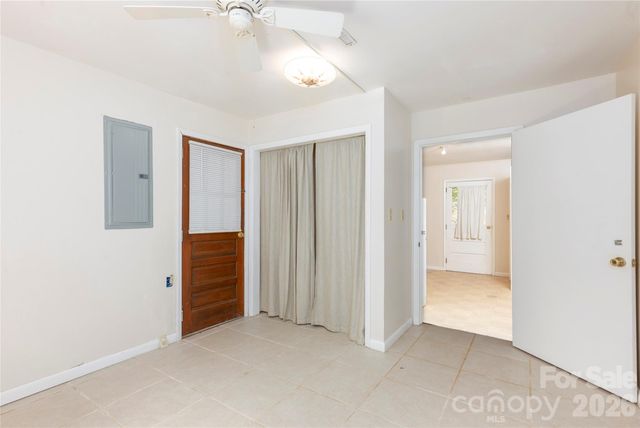 138 Stillwagon Lane, Cedar Mountain, NC 28718