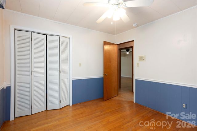 138 Stillwagon Lane, Cedar Mountain, NC 28718