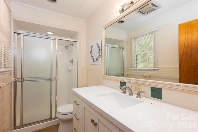 138 Stillwagon Lane, Cedar Mountain, NC 28718