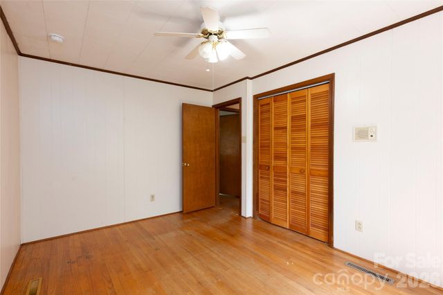 138 Stillwagon Lane, Cedar Mountain, NC 28718