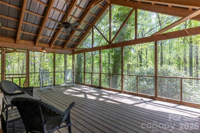 138 Stillwagon Lane, Cedar Mountain, NC 28718
