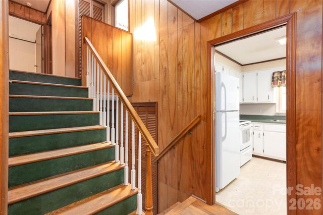 138 Stillwagon Lane, Cedar Mountain, NC 28718