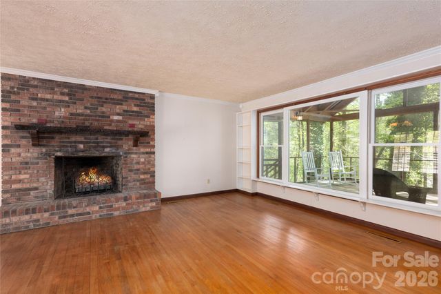 138 Stillwagon Lane, Cedar Mountain, NC 28718