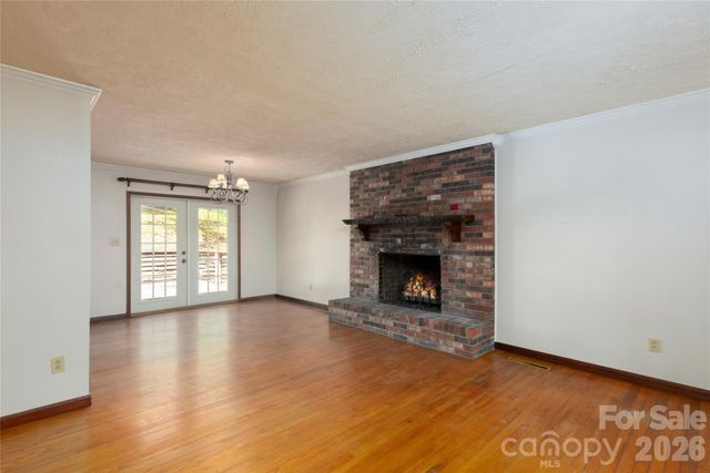 138 Stillwagon Lane, Cedar Mountain, NC 28718