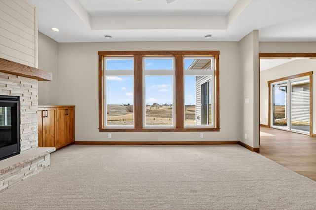 L3B2 Miller Pl NW, Rochester, MN 55901