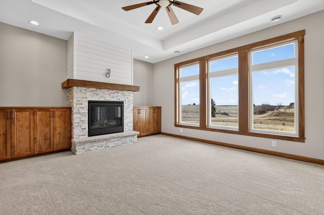 L3B2 Miller Pl NW, Rochester, MN 55901