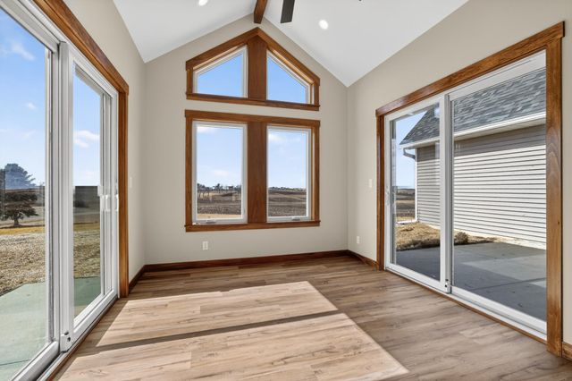 L3B2 Miller Pl NW, Rochester, MN 55901