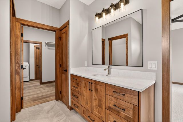 L3B2 Miller Pl NW, Rochester, MN 55901