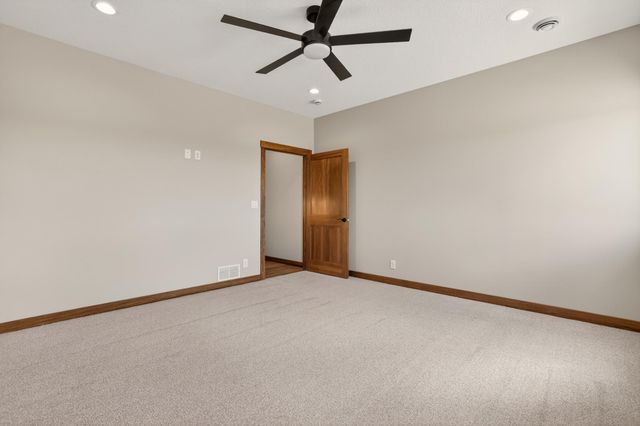 L3B2 Miller Pl NW, Rochester, MN 55901