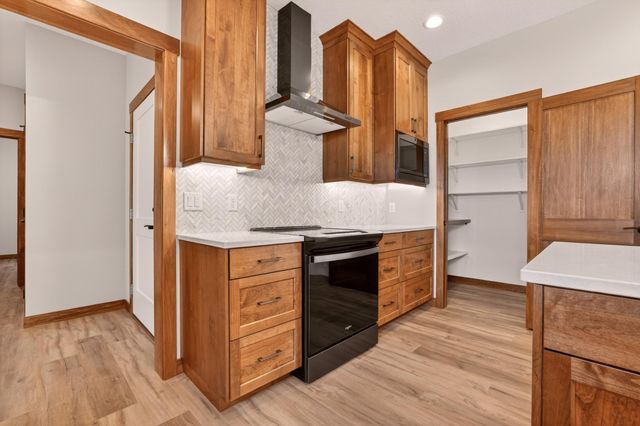 L3B2 Miller Pl NW, Rochester, MN 55901