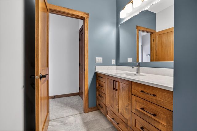 L3B2 Miller Pl NW, Rochester, MN 55901