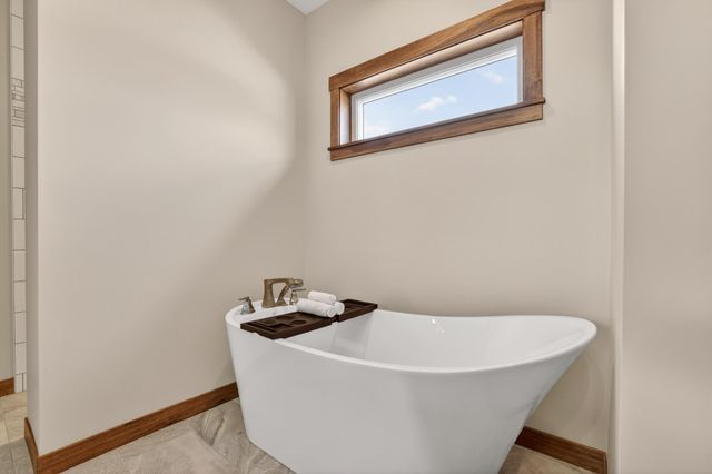L3B2 Miller Pl NW, Rochester, MN 55901
