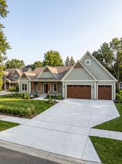 L3B2 Miller Pl NW, Rochester, MN 55901