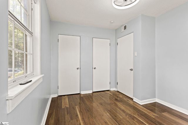 11 Faris Circle, Greenville, SC 29605